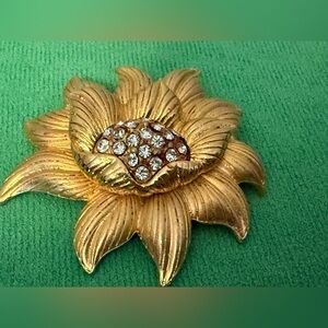 Elegant Gold Flower Brooch with Crystals Large